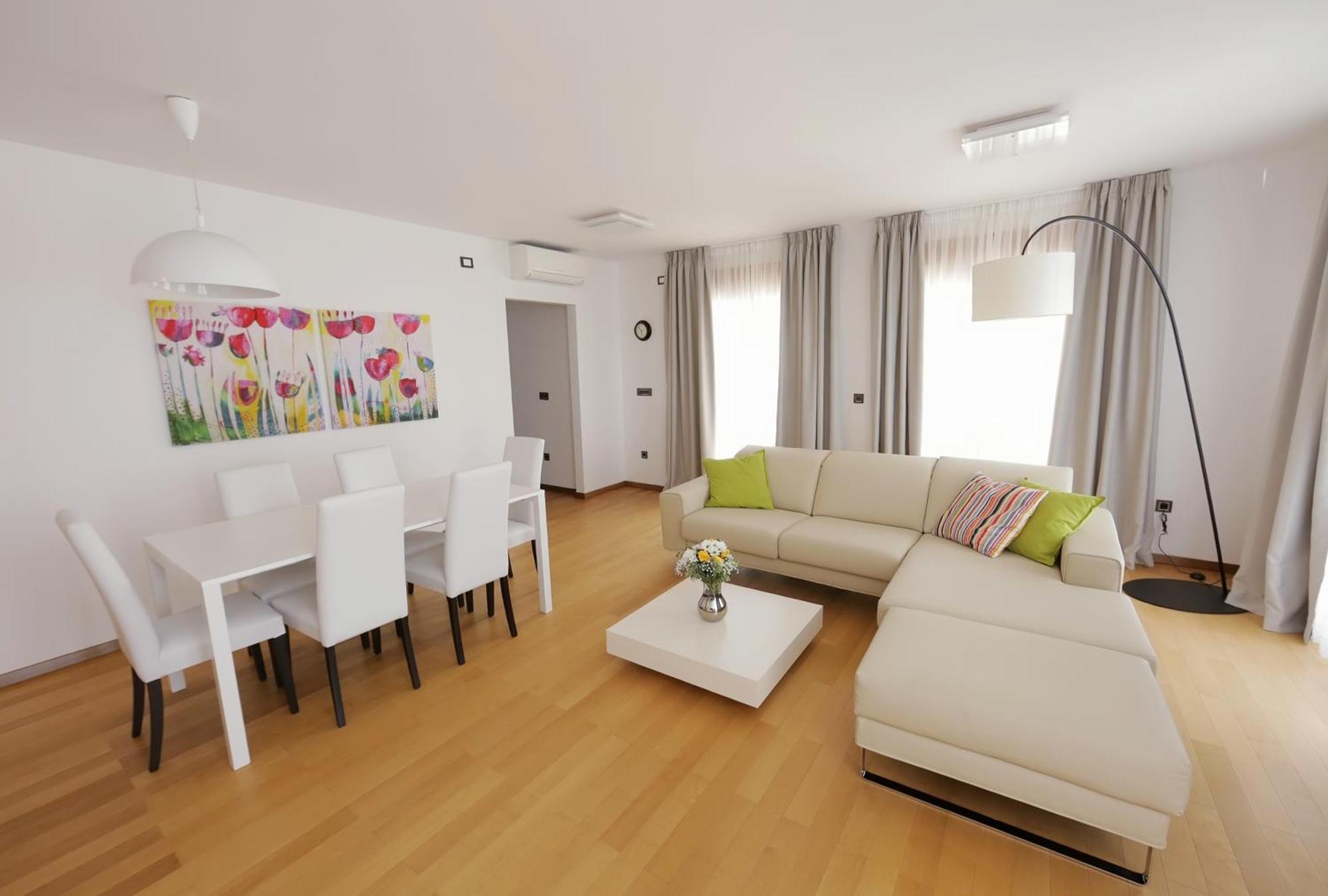 Apartments Poville Residence Povile Oda fotoğraf